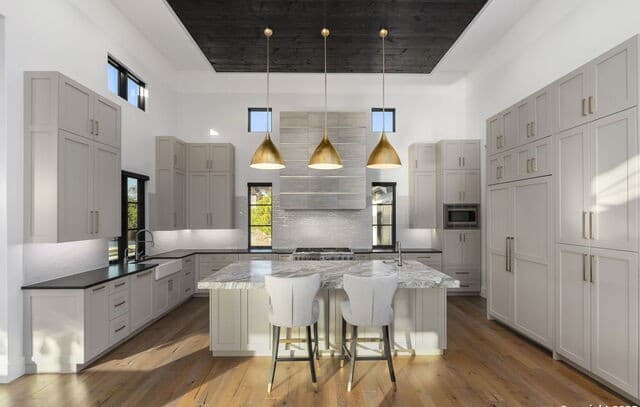 4-bedroom rental at 121 Greystone Pt in Boerne, TX — photo 4