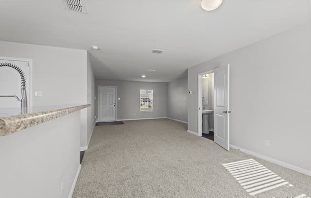 3-bedroom rental at 12350 Mahoney in San Antonio, TX — photo 5