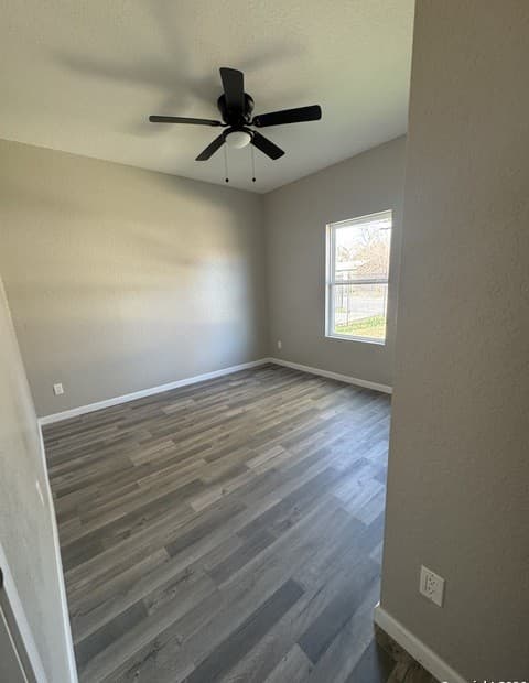 3-bedroom rental at 278 Dorie in San Antonio, TX — photo 5