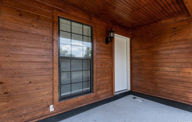 3-bedroom rental at 215 Oelkers in San Antonio, TX — photo 3