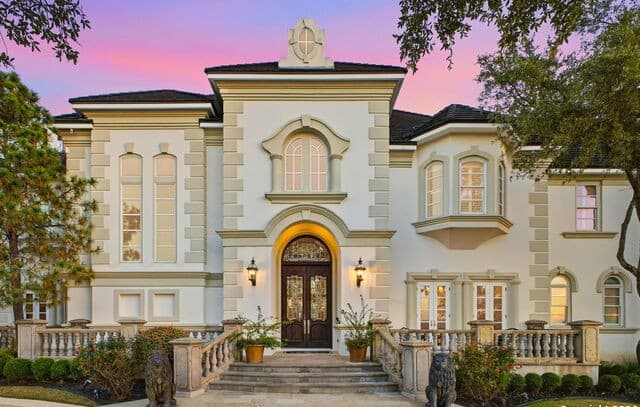 7-bedroom rental at 2 Admirals Way in San Antonio, TX — photo 5