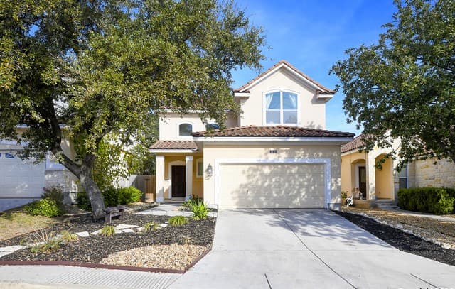 3-bedroom rental at 1119 Pinnacle Fls in San Antonio, TX — photo 1