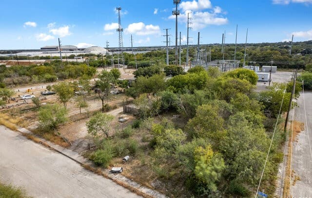 rental at 606 Jenull Ave in San Antonio, TX — photo 4