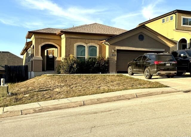 3-bedroom rental at 1439 Rock Dove in San Antonio, TX — photo 1