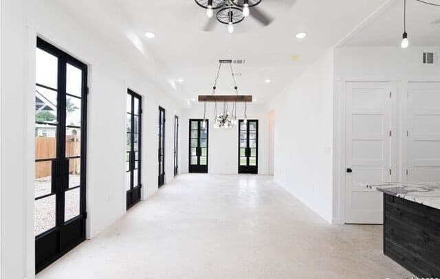 3-bedroom rental at 1339 Schley in San Antonio, TX — photo 4