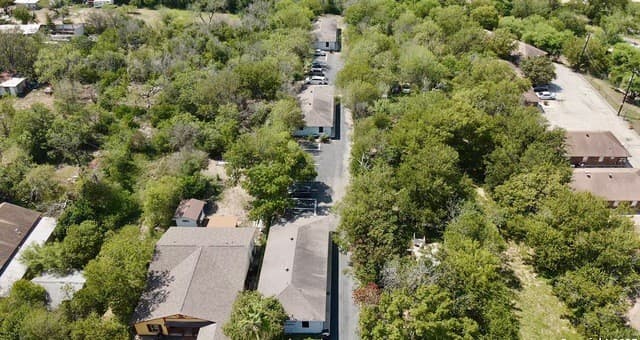 rental at 1414 Hicks in San Antonio, TX — photo 2