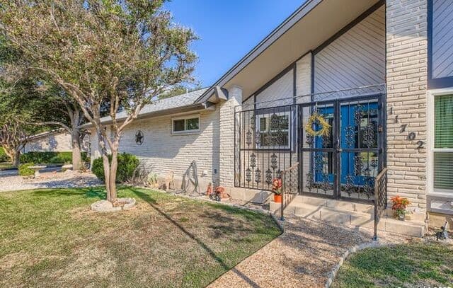 3-bedroom rental at 10602 Lands Run in San Antonio, TX — photo 4