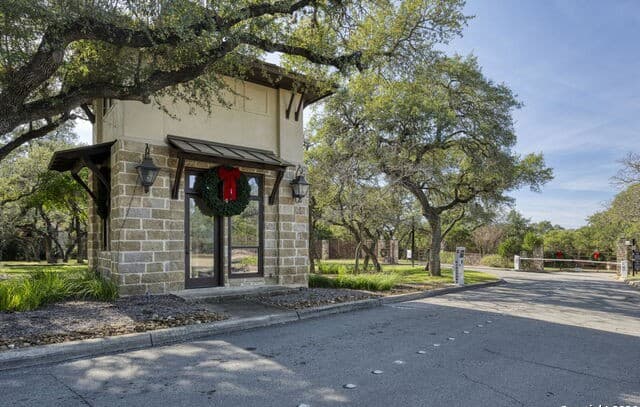 rental at 78 Brook Ridge in Boerne, TX — photo 4
