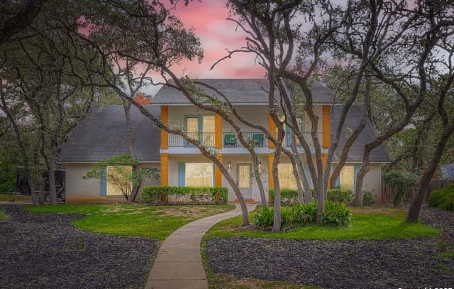 4-bedroom rental at 146 Canyon Oaks in Hollywood Park, TX — photo 1