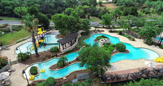 4-bedroom rental at 140 Krueger Way in Cibolo, TX — photo 5