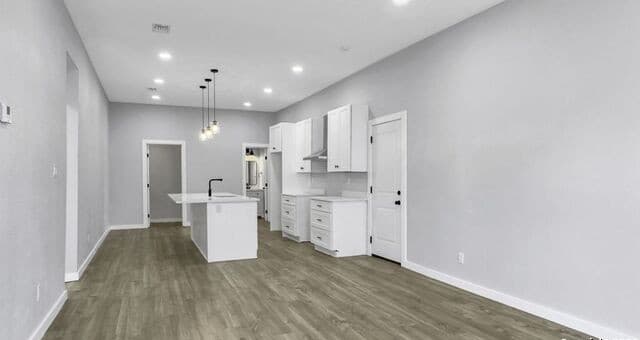 3-bedroom rental at 219 Saint James in San Antonio, TX — photo 2