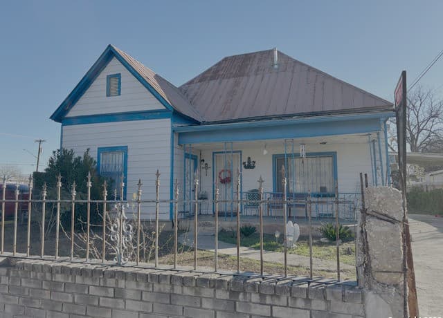 3-bedroom rental at 114 San Gabriel in San Antonio, TX — photo 5