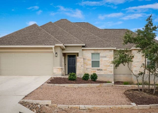 4-bedroom rental at 128 Frank Jones in Blanco, TX — photo 1