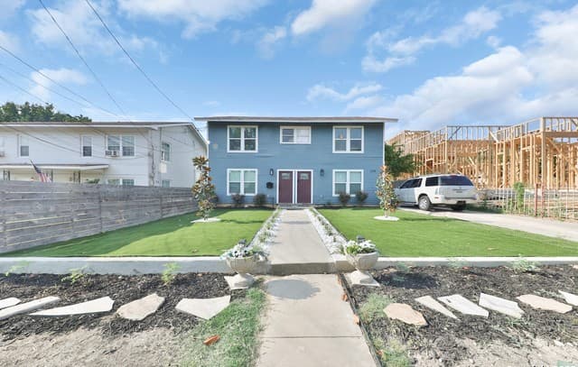 rental at 315 W Norwood in San Antonio, TX — photo 3