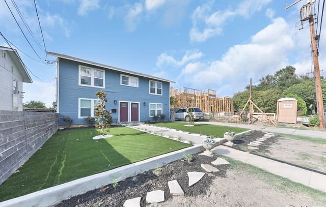 rental at 315 W Norwood in San Antonio, TX — photo 4
