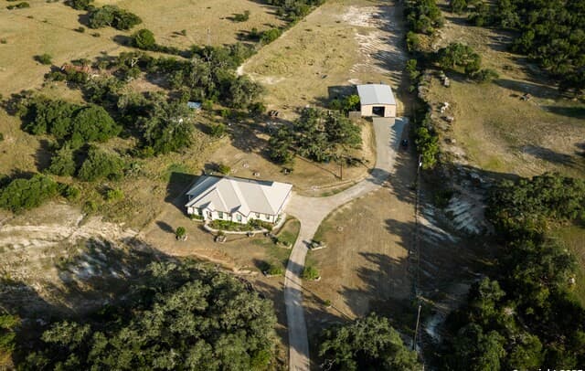 4-bedroom rental at 362 Coneflower in Spring Branch, TX — photo 3