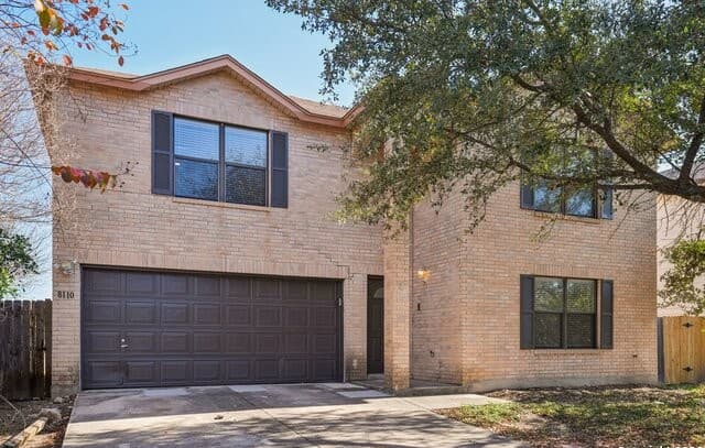 4-bedroom rental at 8110 Stagwood Hill in San Antonio, TX — photo 1