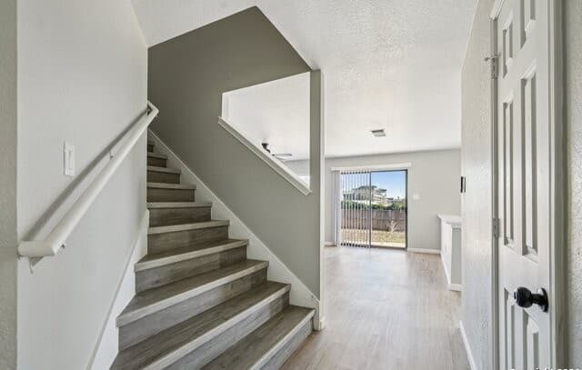 4-bedroom rental at 8110 Stagwood Hill in San Antonio, TX — photo 5