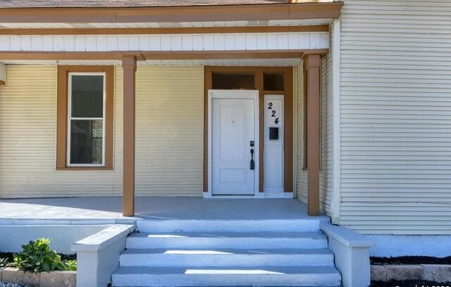4-bedroom rental at 224 E Rische in San Antonio, TX — photo 2