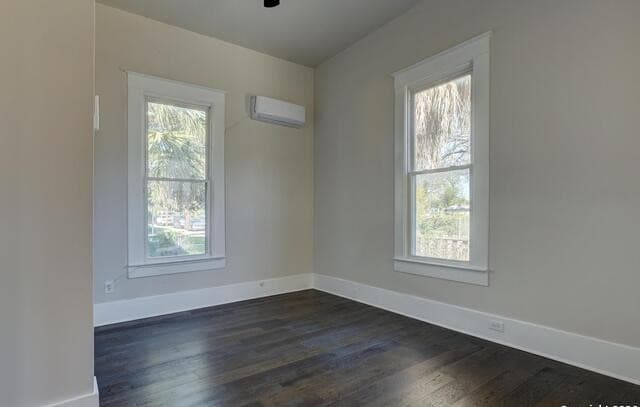 4-bedroom rental at 224 E Rische in San Antonio, TX — photo 4
