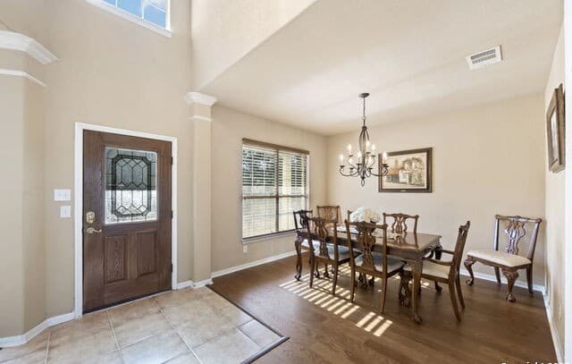 4-bedroom rental at 17132 Bandera Rd in Helotes, TX — photo 4