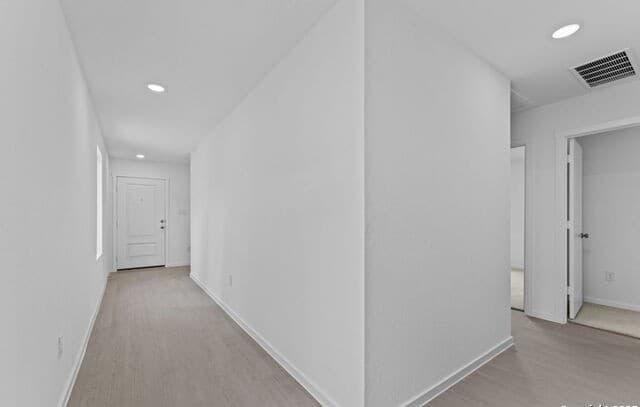 4-bedroom rental at 7207 Brownleaf Dr in San Antonio, TX — photo 4
