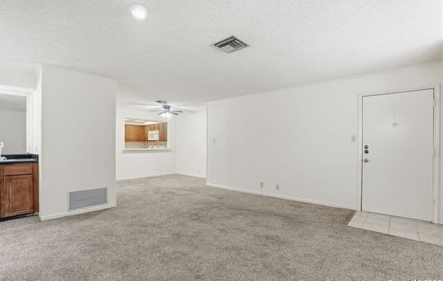 2-bedroom rental at 7738 Chambers Unit 908 in San Antonio, TX — photo 5