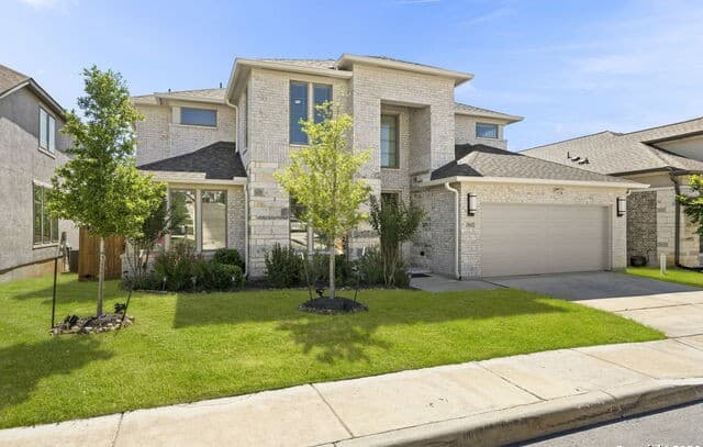 4-bedroom rental at 25802 Madison Ranch in San Antonio, TX — photo 3