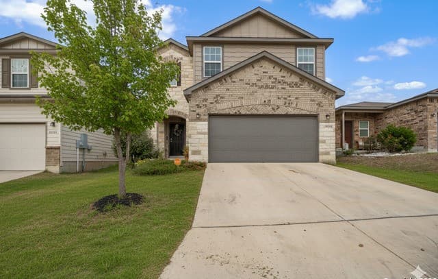 3-bedroom rental at 10335 Dunlap in San Antonio, TX — photo 1