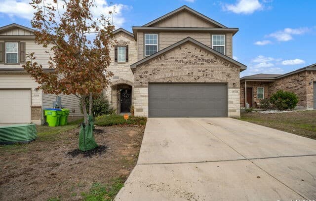 3-bedroom rental at 10335 Dunlap in San Antonio, TX — photo 2
