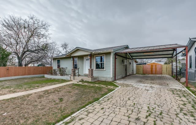 2-bedroom rental at 6723 Tupper Ave in San Antonio, TX — photo 4