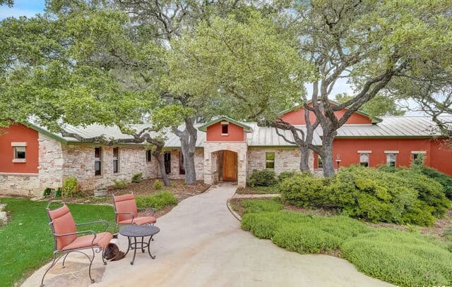 3-bedroom rental at 3138 Hidden Haven in San Antonio, TX — photo 3