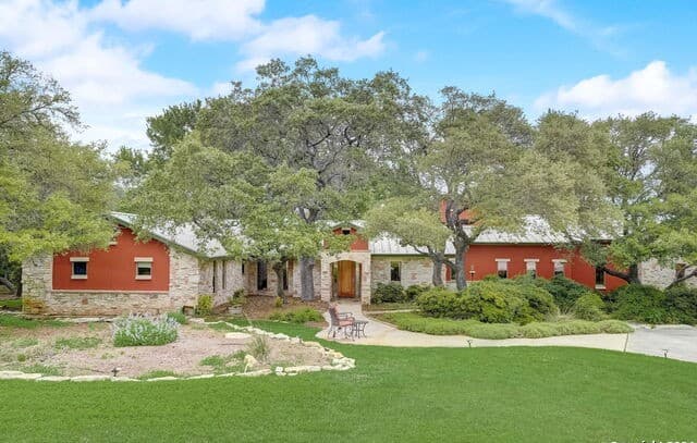 3-bedroom rental at 3138 Hidden Haven in San Antonio, TX — photo 4