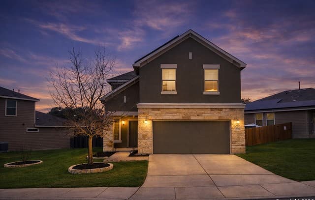 4-bedroom rental at 5726 Chestnut Xing in San Antonio, TX — photo 1