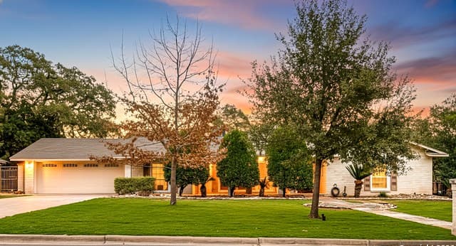 4-bedroom rental at 338 Prinz Dr in San Antonio, TX — photo 1