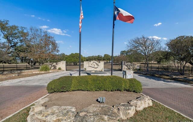 Home for sale at 277 Palomino Springs in Bandera, TX — photo 3