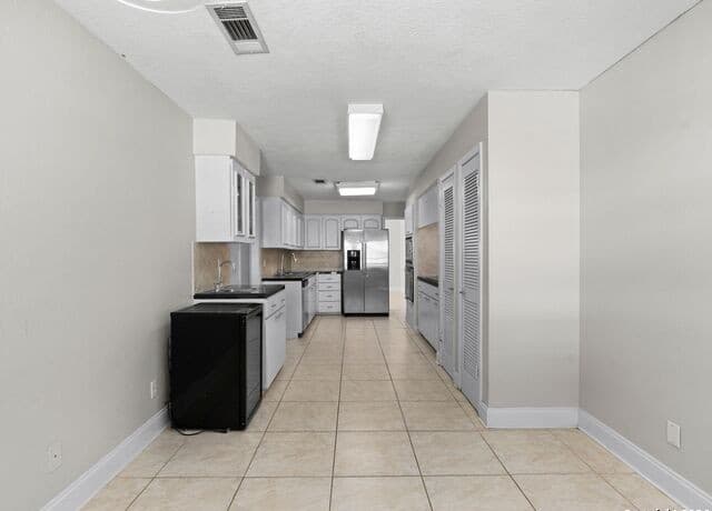 2-bedroom rental at 8033 N New Braunfels Unit # 106 in San Antonio, TX — photo 5