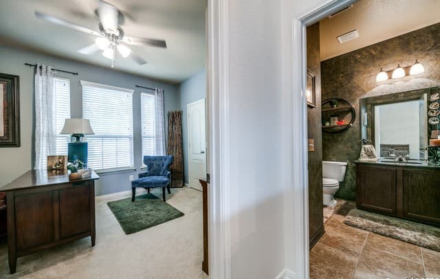 5-bedroom rental at 3113 Cameron River in Schertz, TX — photo 5