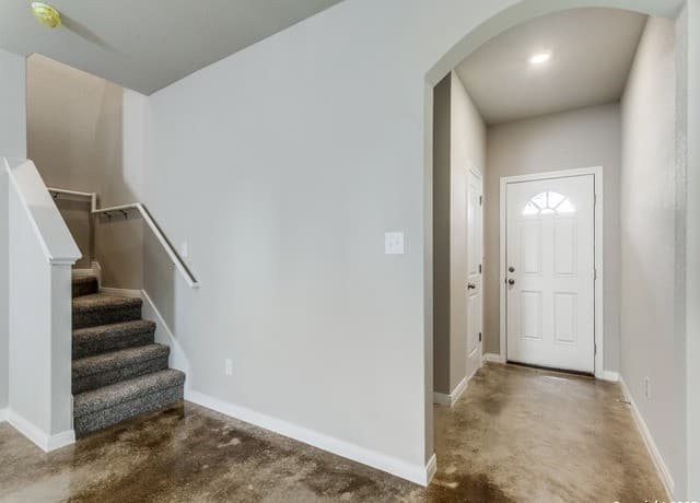 3-bedroom rental at 7935 Dial Ike Unit 402 in San Antonio, TX — photo 2