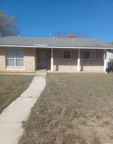 3-bedroom rental at 7323 Canterfield in San Antonio, TX — photo 1
