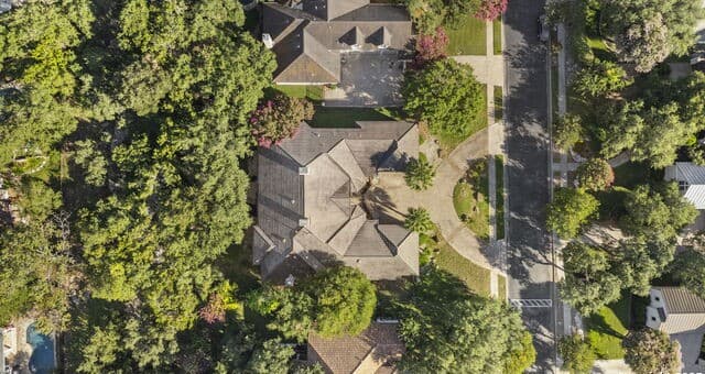 5-bedroom rental at 24626 Bogey Ridge in San Antonio, TX — photo 4