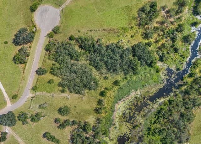 rental at 200 Lolita in Lytle, TX — photo 4