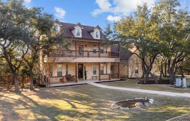 4-bedroom rental at 250 Misty Brook in Spring Branch, TX — photo 1