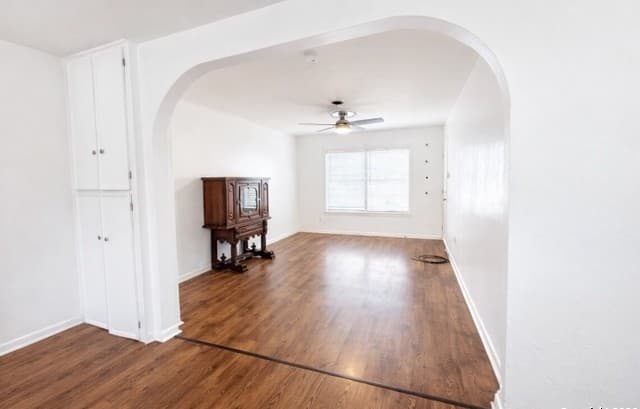 3-bedroom rental at 1001 Kathleen in Pleasanton, TX — photo 3