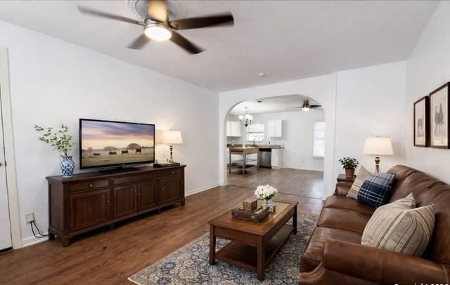 3-bedroom rental at 1001 Kathleen in Pleasanton, TX — photo 4