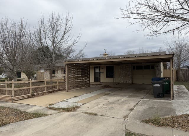 4-bedroom rental at 7139 Laurel Valley in San Antonio, TX — photo 3