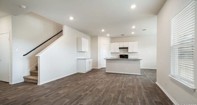 Home for sale at 10728 Criterion in San Antonio, TX — photo 4