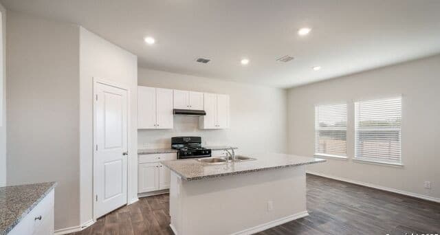 Home for sale at 10728 Criterion in San Antonio, TX — photo 5