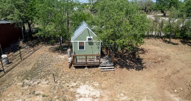 1-bedroom rental at 10581 Fm 2200 in Yancey, TX — photo 2