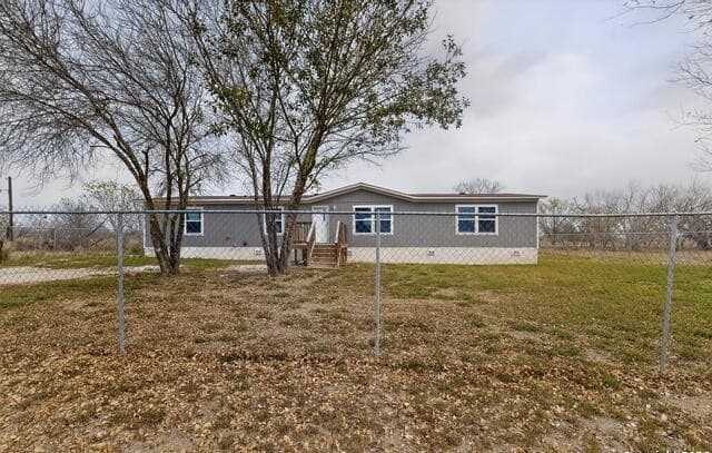 4-bedroom rental at 19124 La Gloria in Elmendorf, TX — photo 3